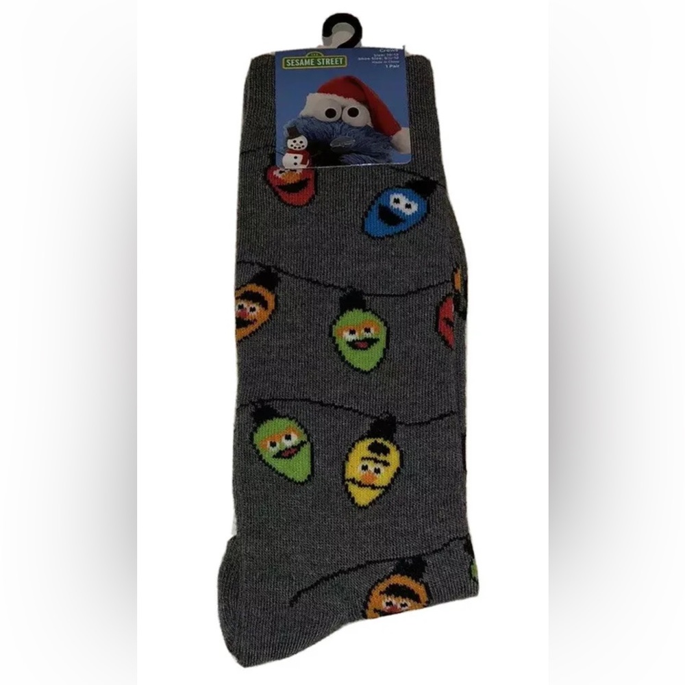 Sesame Street Crew Socks 1 Pair Men's 6.5-12 Gray w Xmas Light Faces Bert Ernie